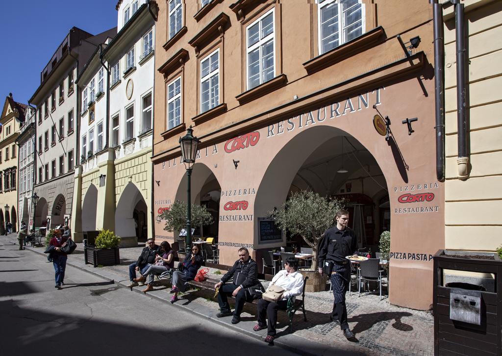 Igor And David Apartments Prague Exterior photo
